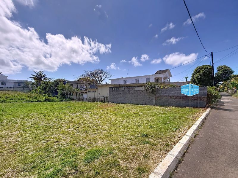 Petit Raffray Terrain 295.45&nbsp;m² Vente