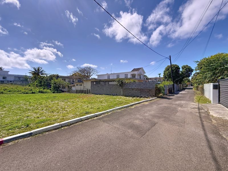 Petit Raffray Terrain 295.45&nbsp;m² Vente