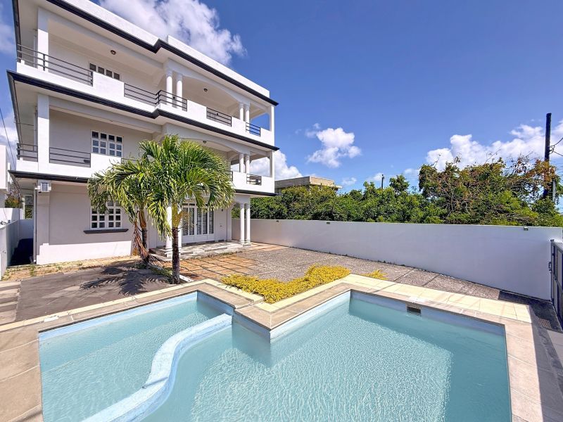 appartement 4 pièces en vente sur Grand Baie Grand Baie Appartement 4 pièces 131.72 m² Vente