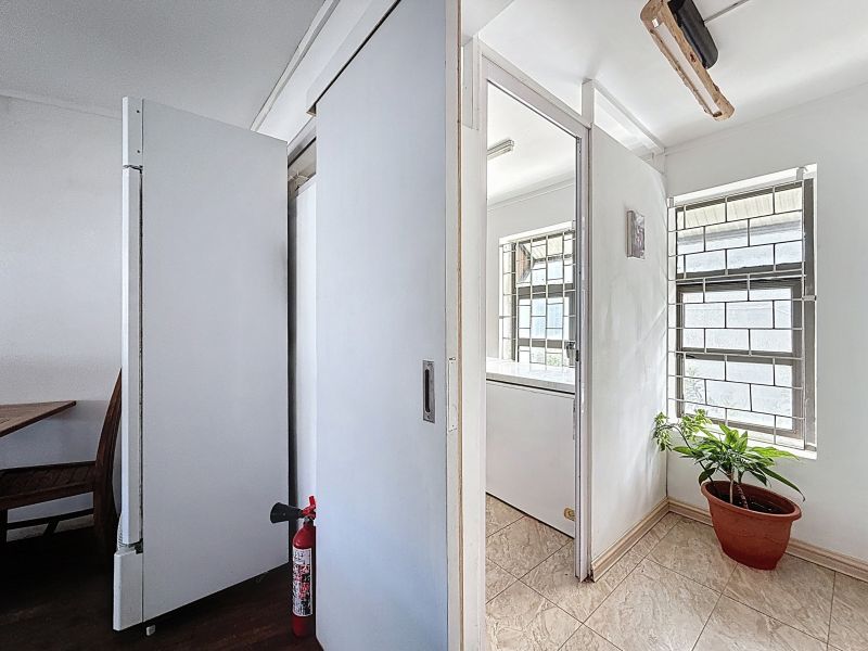 Trou aux Biches Local d'activité 80&nbsp;m² Vente