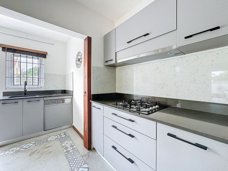 Pereybere Appartement 4 pièces 136.64 m² Location