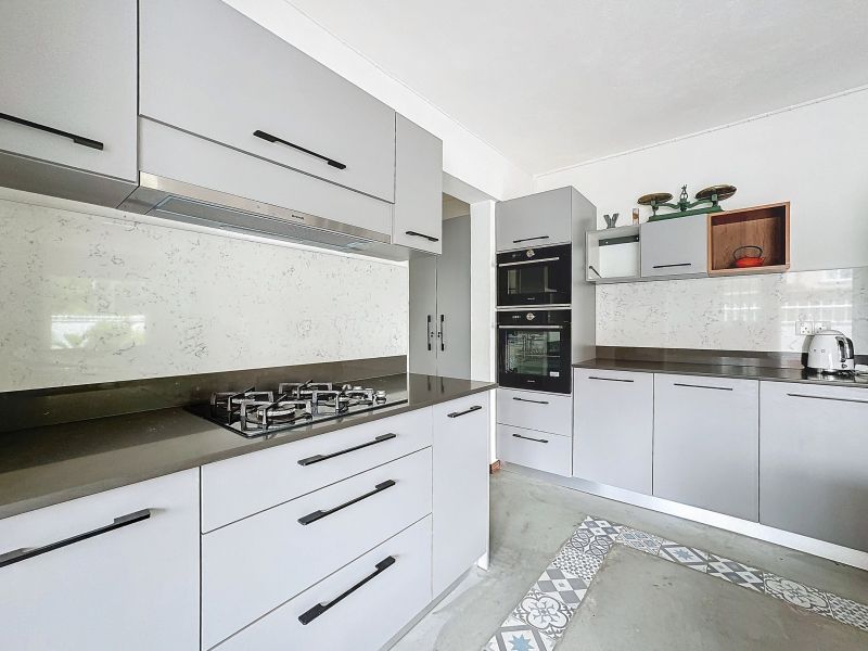 Pereybere Appartement 4 pièces 136.64 m² Location