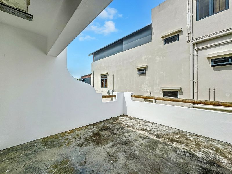 Pereybere Appartement 4 pièces 136.64 m² Location