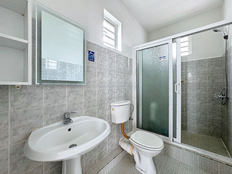 Pereybere Appartement 4 pièces 136.64 m² Location