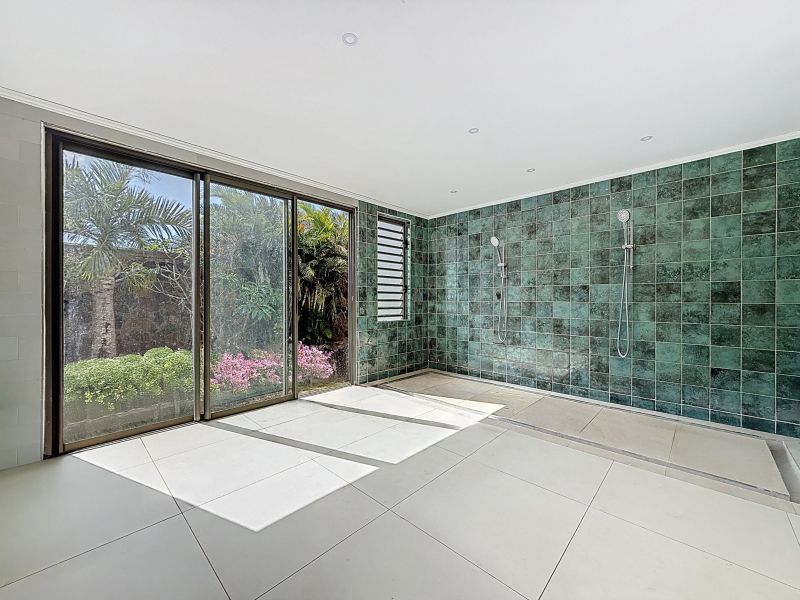 Grand Baie House 5 rooms 435 m² Sale