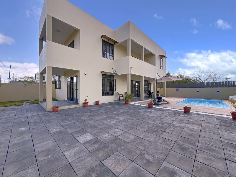 Pereybere Maison 5 pièces 200 m² Location