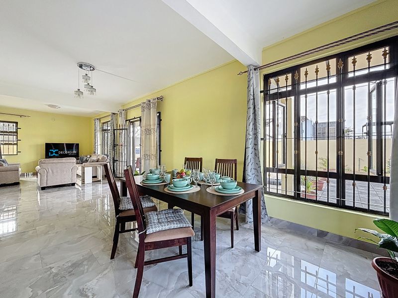 Pereybere Maison 5 pièces 200 m² Location