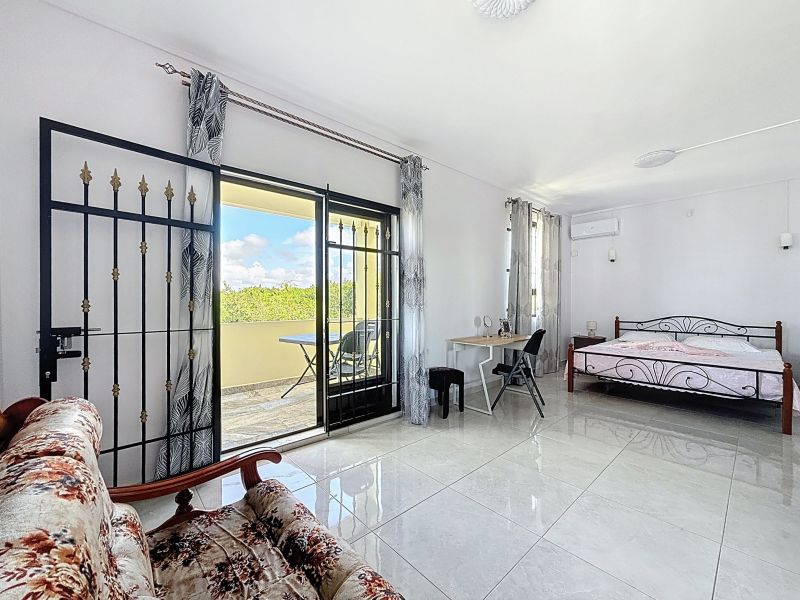 Pereybere Maison 5 pièces 200 m² Location