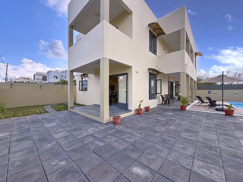 Pereybere Maison 5 pièces 200 m² Location