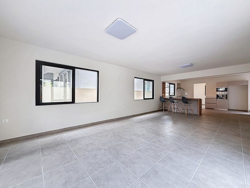 Pereybere Maison 4 pièces 214 m² Vente