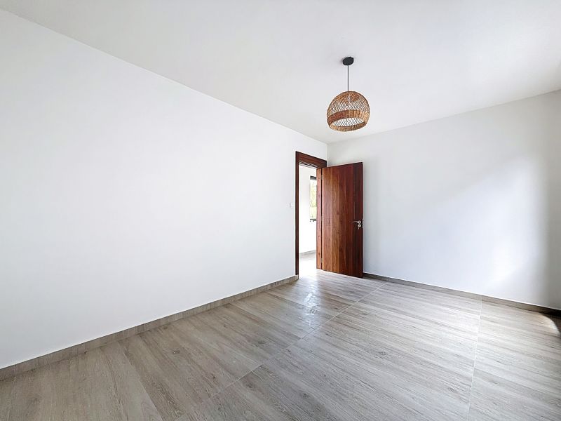 Pereybere Maison 4 pièces 214 m² Vente