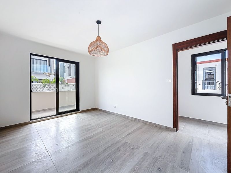 Pereybere Maison 4 pièces 214 m² Vente