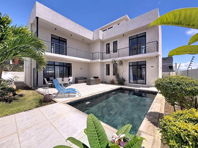 Pereybere Maison 6 pièces 252.15 m² Location