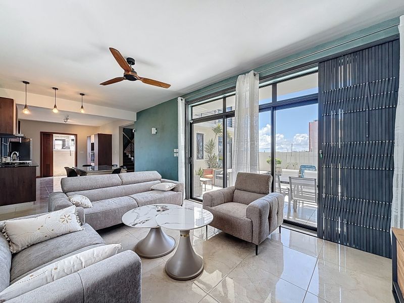 Pereybere House 6 rooms 252.15 m² Rental