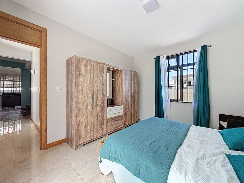 Pereybere House 6 rooms 252.15 m² Rental