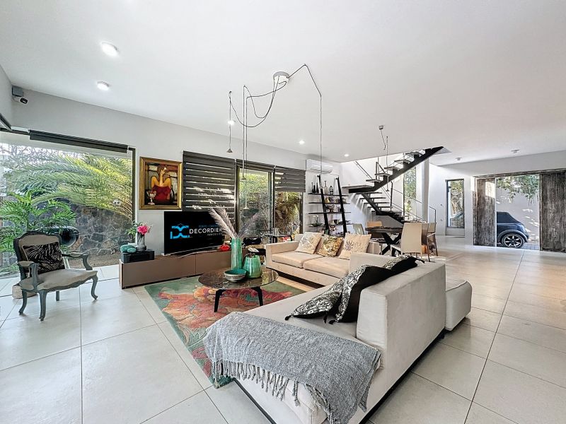 Pointe aux Canonniers Maison 5 pièces 268 m² Location