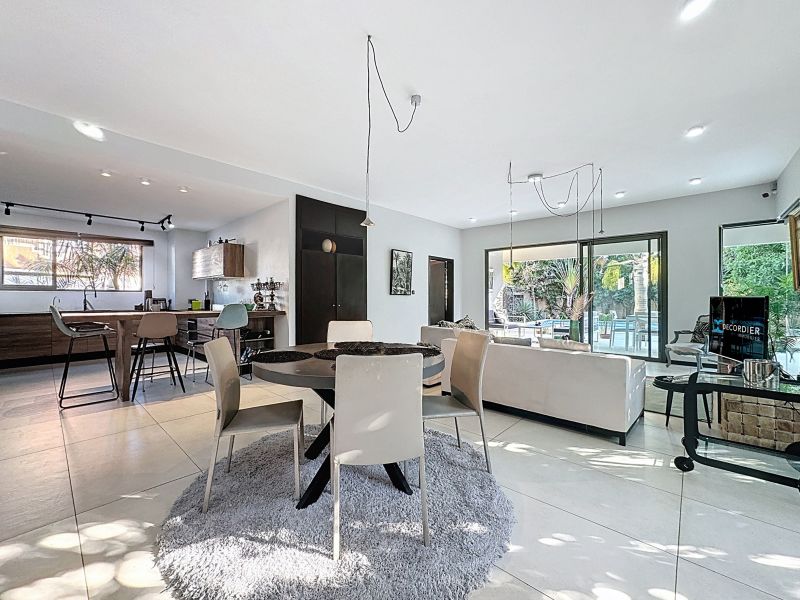 Pointe aux Canonniers Maison 5 pièces 268 m² Location