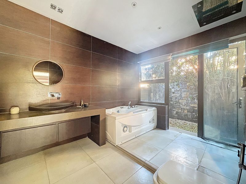 Pointe aux Canonniers Maison 5 pièces 268 m² Location