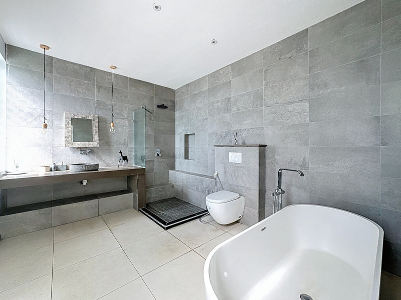 Pointe aux Canonniers Maison 5 pièces 268 m² Location