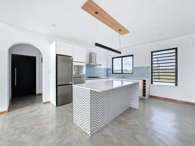 house 4 rooms for sale on Petit Raffray Petit Raffray House 4 rooms 137.74 m² Sale
