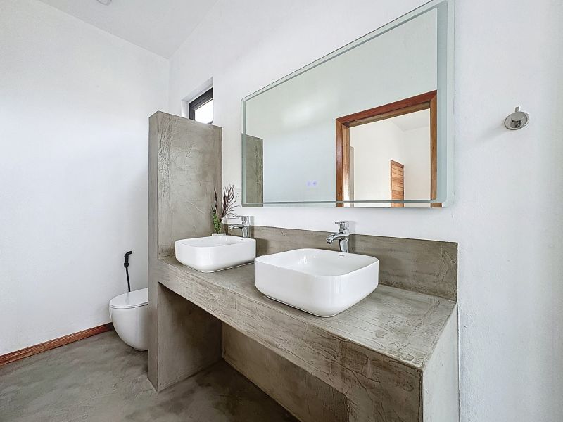 house 4 rooms for sale on Petit Raffray Petit Raffray House 4 rooms 137.74 m² Sale