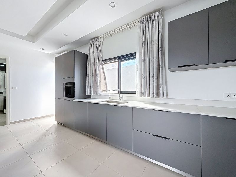 house 4 rooms for rent on Pereybere Pereybere House 4 rooms 161 m² Rental