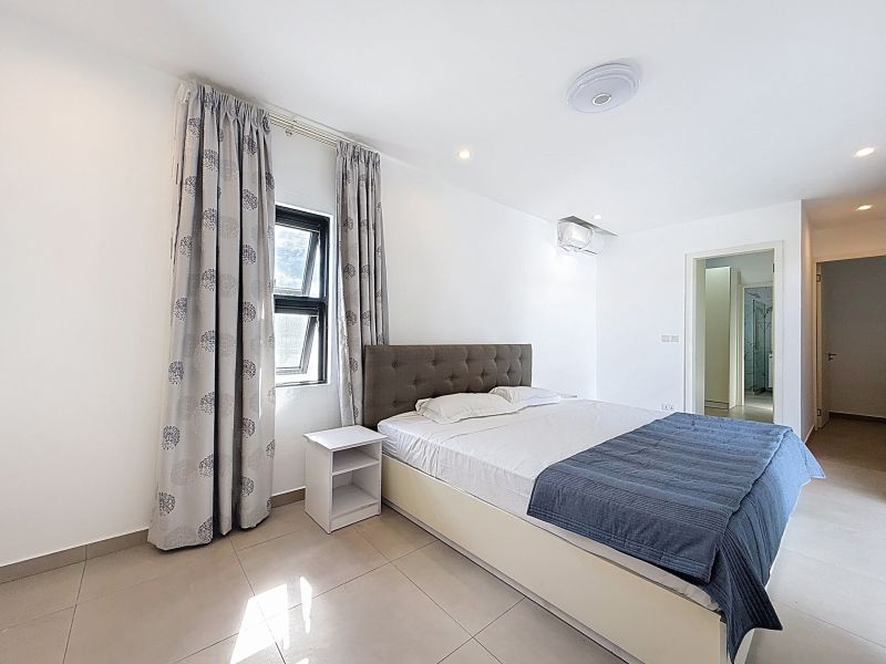 house 4 rooms for rent on Pereybere Pereybere House 4 rooms 161 m² Rental