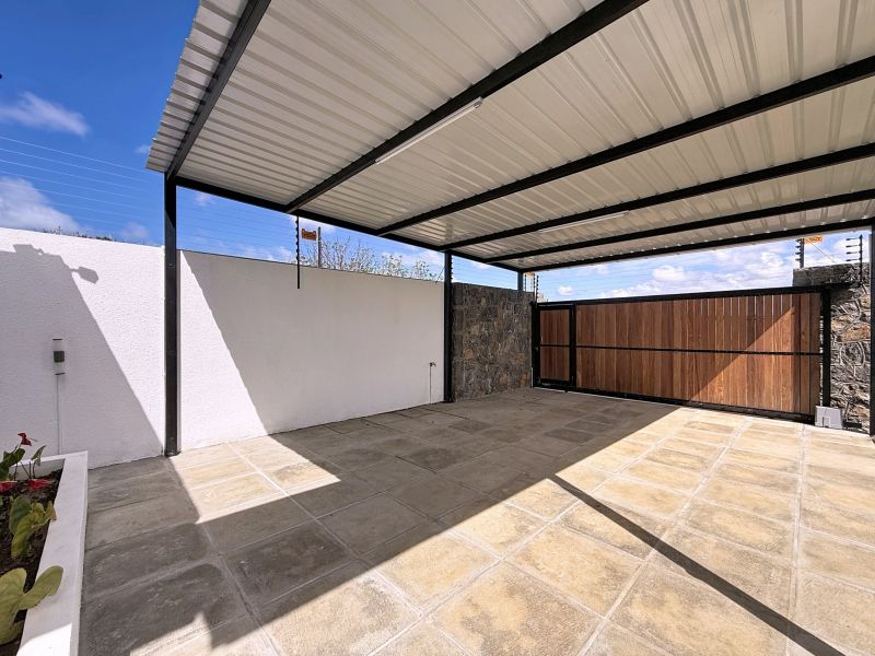 house 4 rooms for rent on Pereybere Pereybere House 4 rooms 161 m² Rental