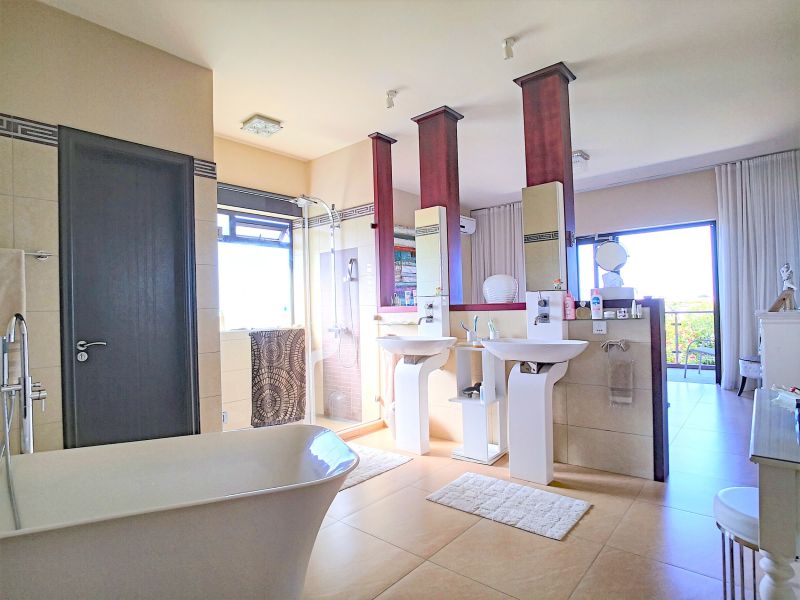 maison 7 pièces en vente sur Grand Gaube Grand Gaube Maison 7 pièces 267 m² Vente