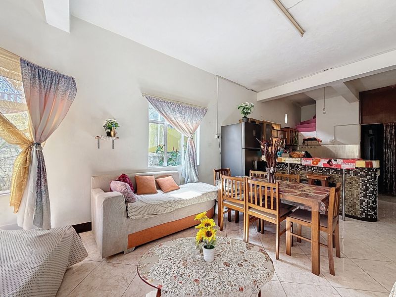 Port Louis Maison 17 pièces 359.3 m² Vente