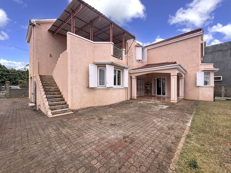 maison 6 pièces en vente sur Baie du Tombeau Baie du Tombeau Maison 6 pièces 180.6 m² Vente