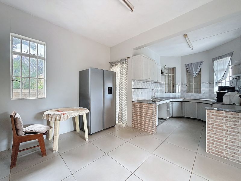 maison 6 pièces en vente sur Baie du Tombeau Baie du Tombeau Maison 6 pièces 180.6 m² Vente