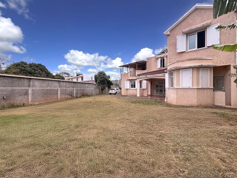 maison 6 pièces en vente sur Baie du Tombeau Baie du Tombeau Maison 6 pièces 180.6 m² Vente