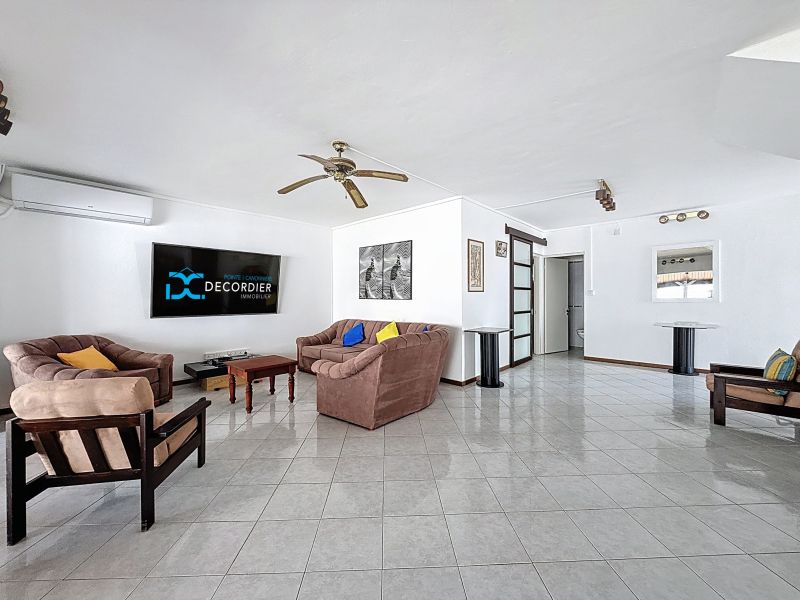 house 4 rooms for sale on Pointe aux Canonniers Pointe aux Canonniers House 4 rooms 136 m² Sale