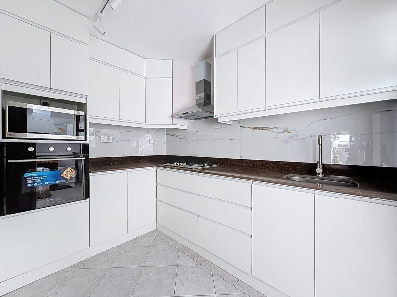 house 4 rooms for sale on Pointe aux Canonniers Pointe aux Canonniers House 4 rooms 136 m² Sale