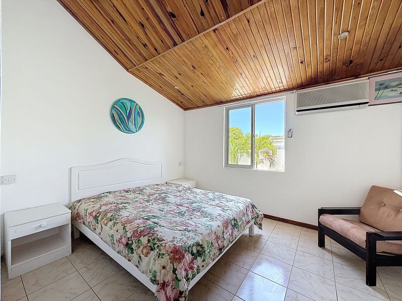 house 4 rooms for sale on Pointe aux Canonniers Pointe aux Canonniers House 4 rooms 136 m² Sale