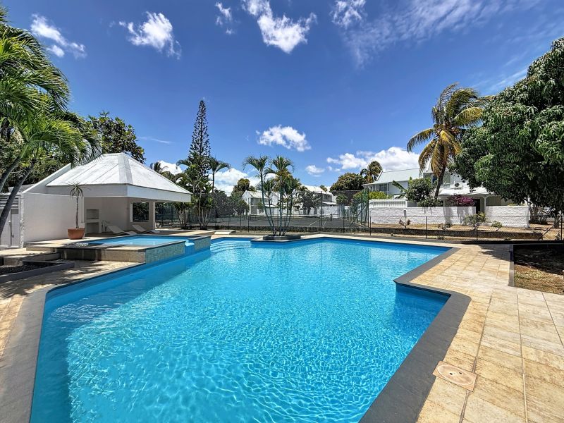 house 4 rooms for sale on Pointe aux Canonniers Pointe aux Canonniers House 4 rooms 136 m² Sale