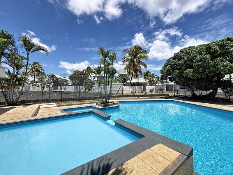 house 4 rooms for sale on Pointe aux Canonniers Pointe aux Canonniers House 4 rooms 136 m² Sale