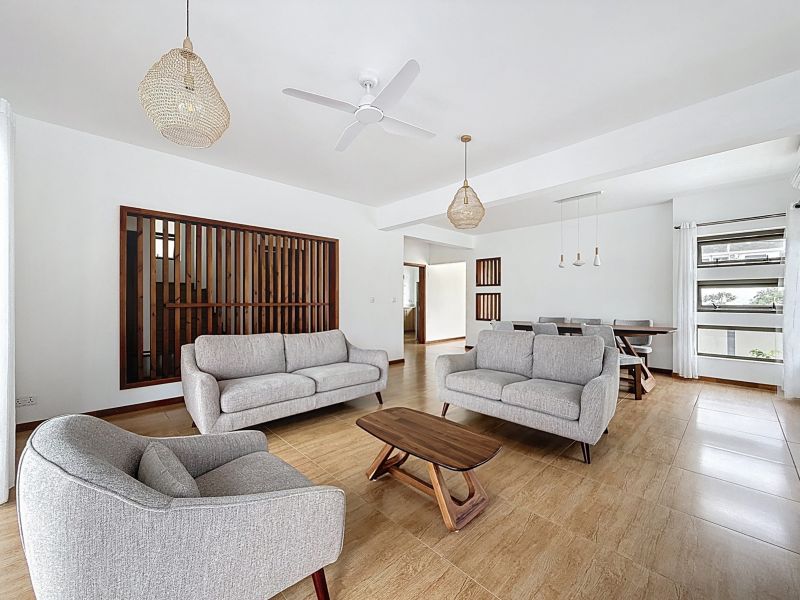 Trou aux Biches Maison 5 pièces 205 m² Location