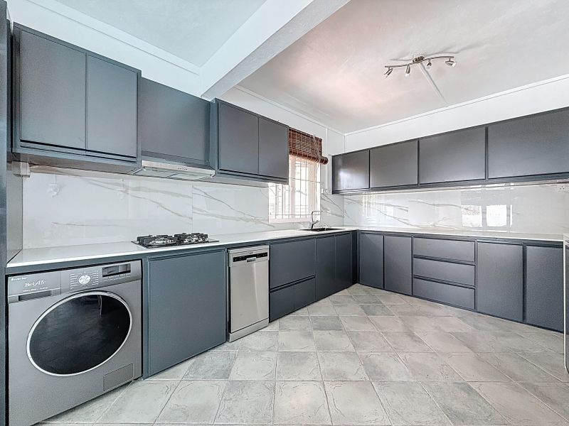 Pereybere Maison 5 pièces 164.95 m² Location