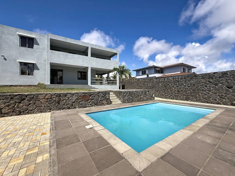 Calodyne Maison 6 pièces 185 m² Location