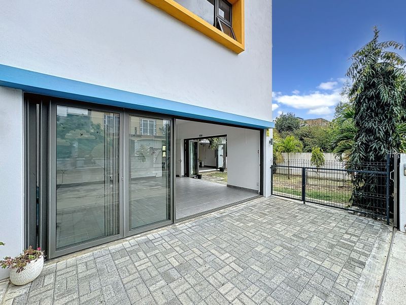 Mont Choisy Maison 5 pièces 379 m² Location