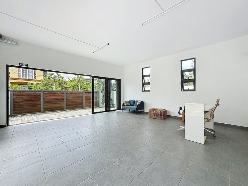 Mont Choisy Maison 5 pièces 379 m² Location