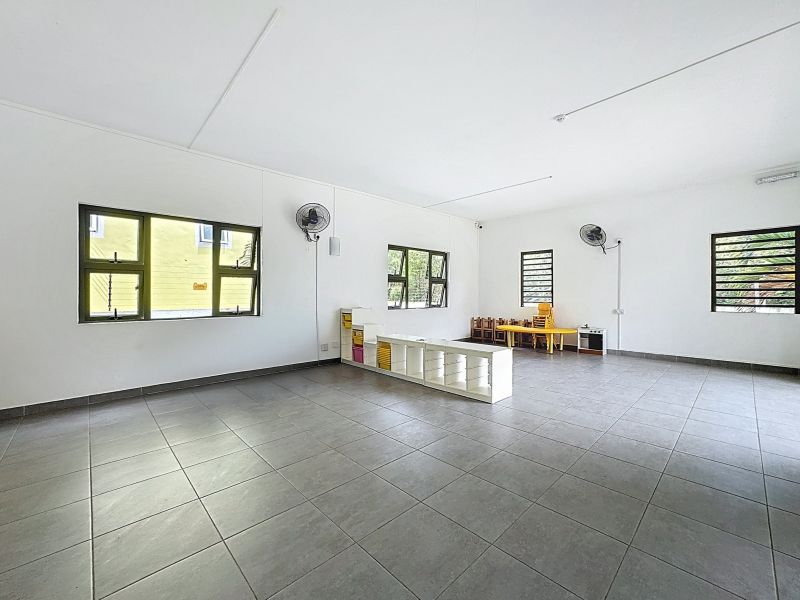 Mont Choisy Maison 5 pièces 379 m² Location