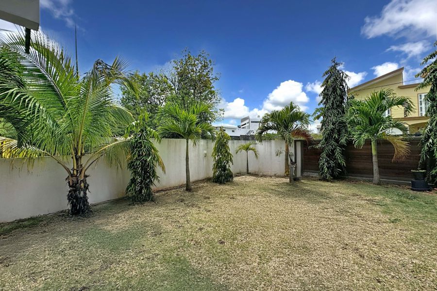 Mont Choisy Maison 5&nbsp;pièces 379&nbsp;m² Location
