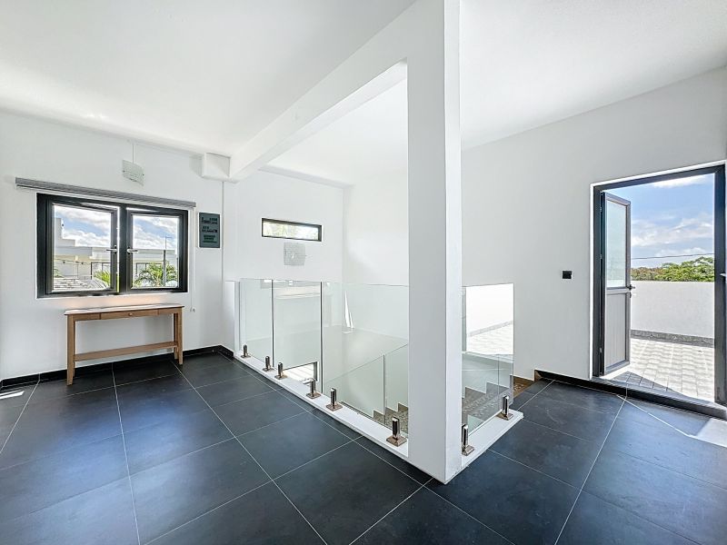 Calodyne House 4 rooms 242.75 m² Rental