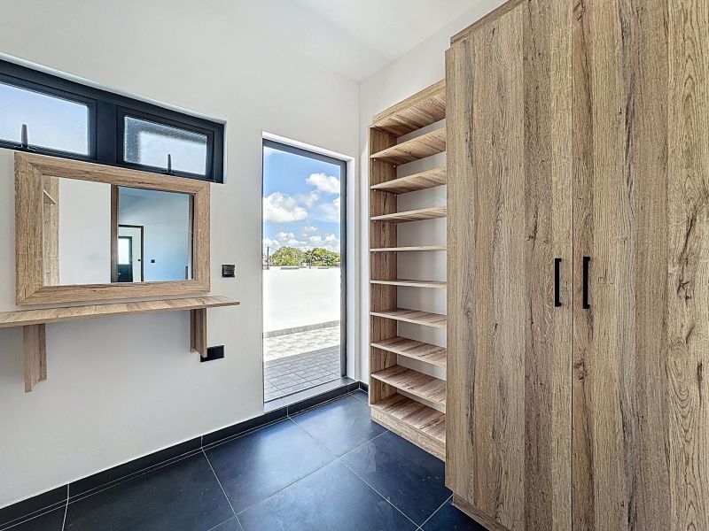 Calodyne House 4 rooms 242.75 m² Rental