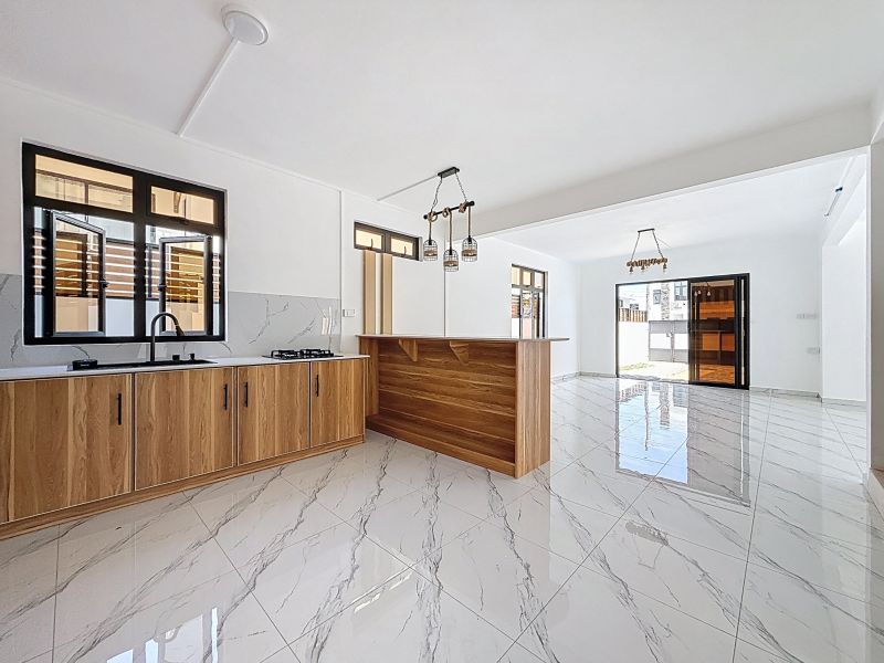 Trou aux Biches Maison 5 pièces 255.4 m² Vente