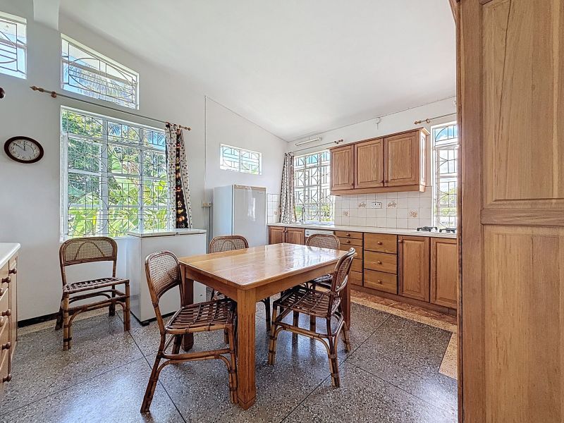 Roches Noires Maison 16 pièces 385 m² Vente