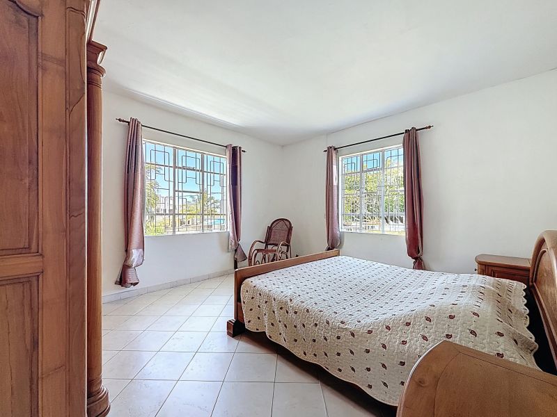 Roches Noires Maison 16 pièces 385 m² Vente